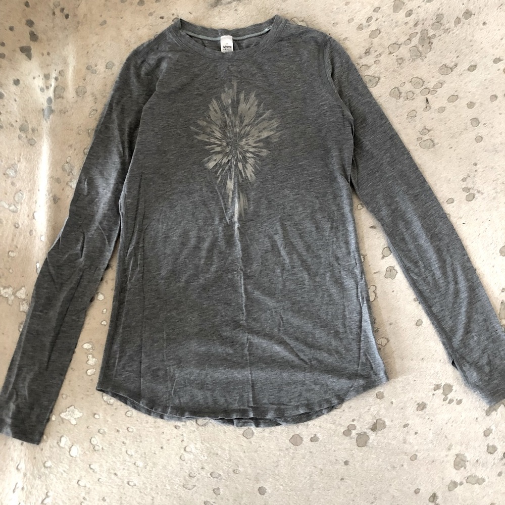 Grey Long Sleeve Shirt with Iridescent Star Ivivva